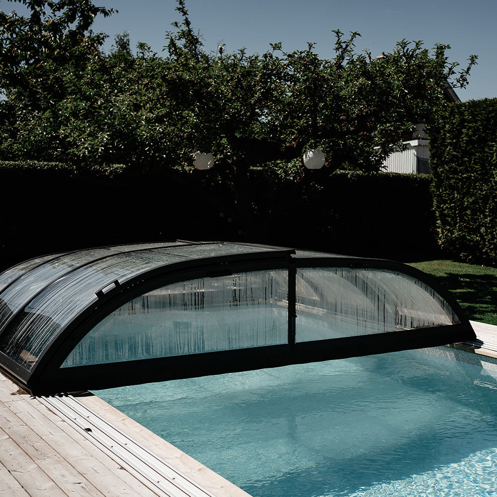 Miljöbild med pooltak Nova Comfort