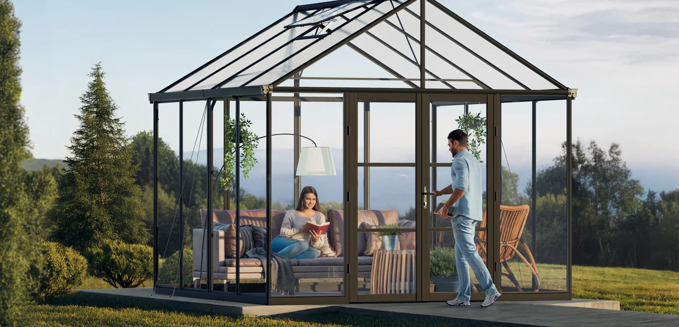 Växthus med klarplast