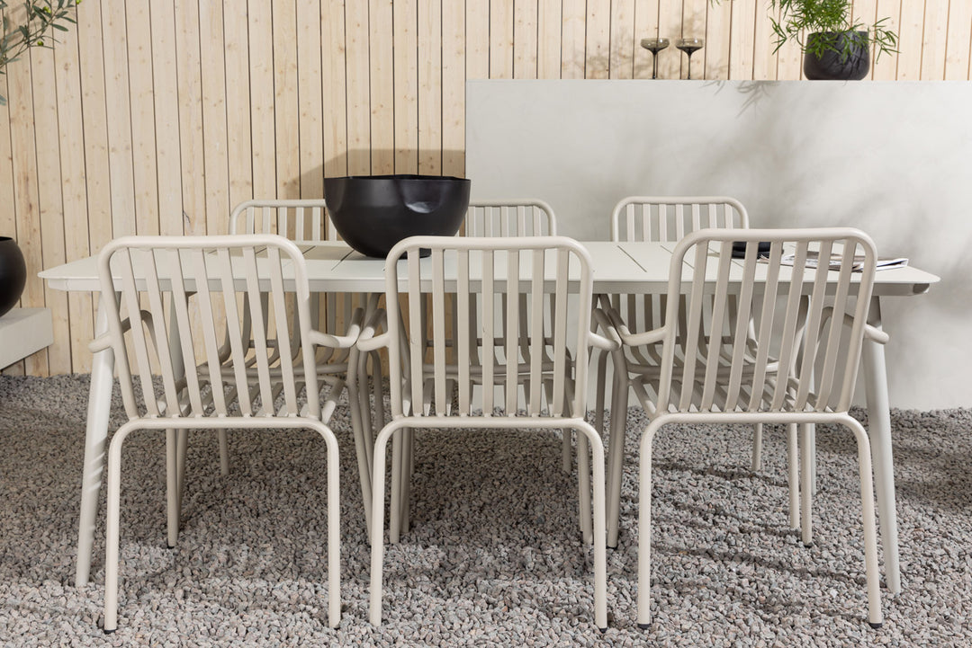 Peking-matstol-6-stycken-vid-bord